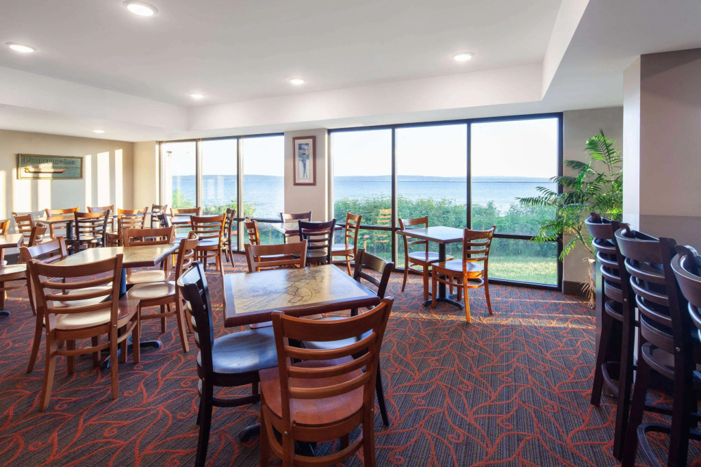 AmericInn by Wyndham Ashland