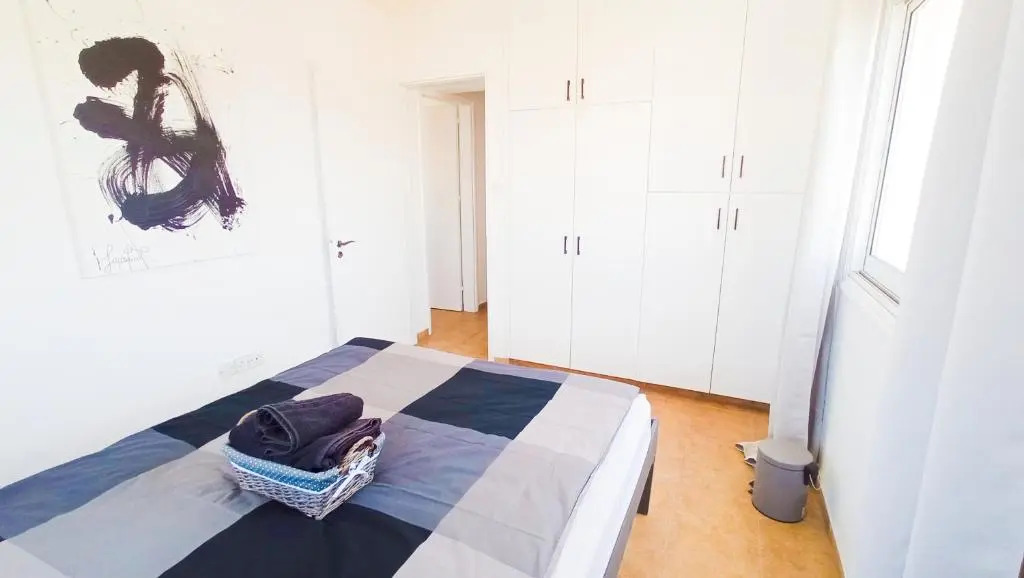 Luxury private rooms -SEA VIEW, GYM- 5 Min from beach! - private room in shared apartment