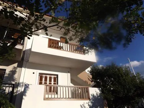 Stelios Apartments
