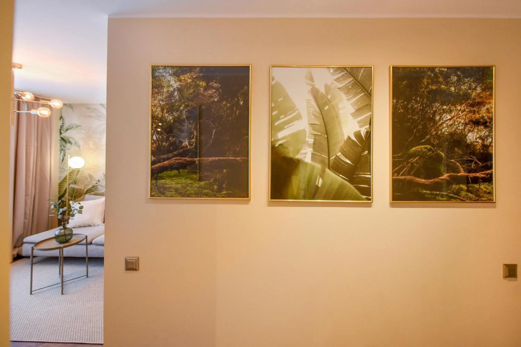 TROPICAL FEEL. 2BR Apt at Sala Palatului