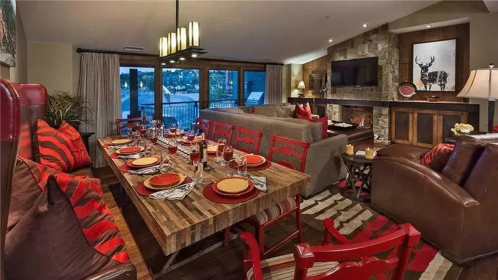 Twilight Peak 502 4 BedroomCondo By Moving Mountains