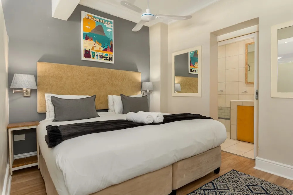 Caprice Court 6