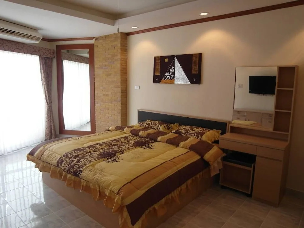 View Talay 1B Floor 6 Room