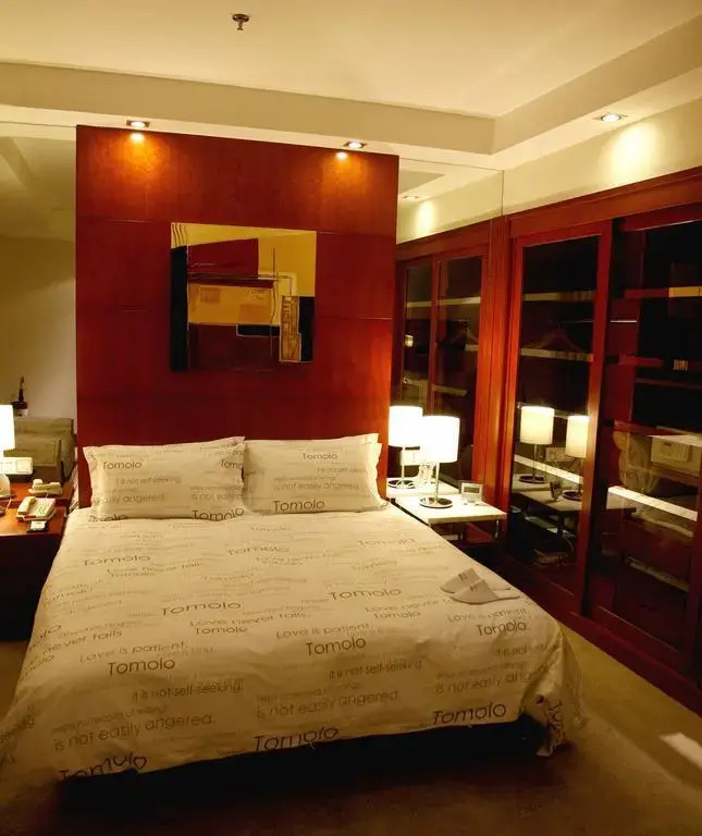 Yangtze River TOMOLO Hotel (Jianghan Road Branch)