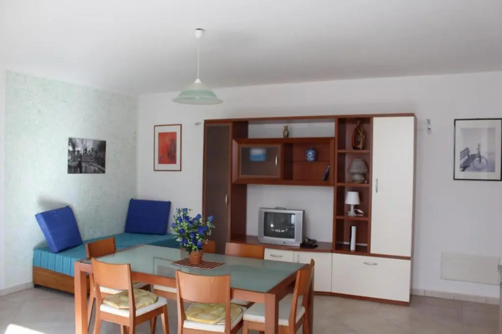 Casa Vacanza Alba 8-10 Posti Letto