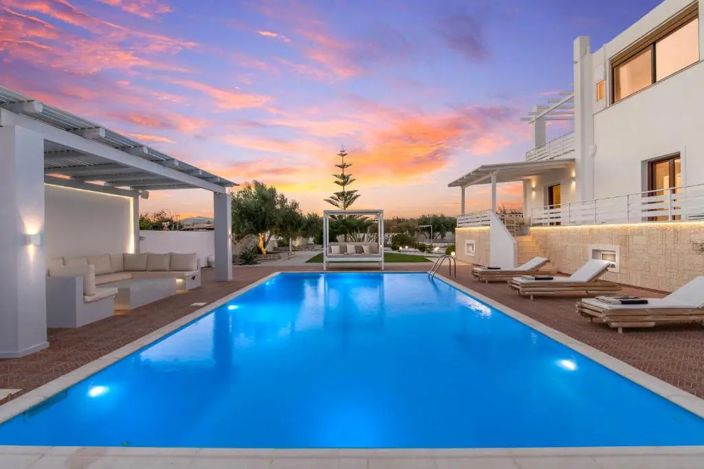 Villa Eva Milos near the beach and Adamas