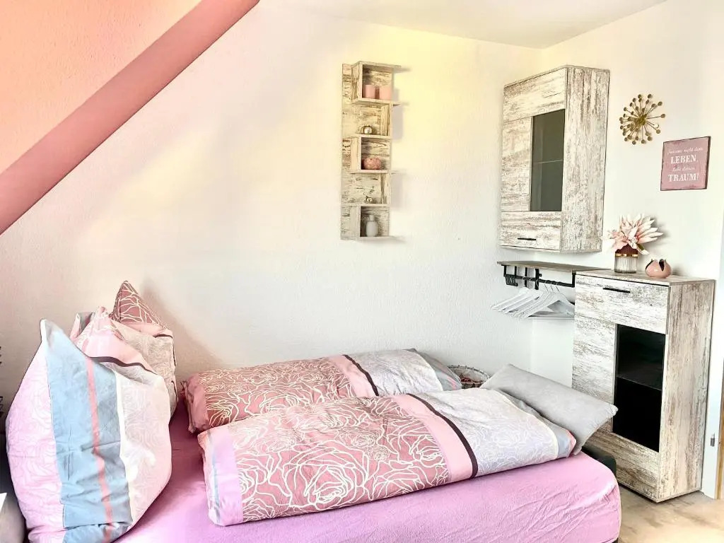 Eigenes Apartment im Herzen der Stadt mit Balkon und WLAN II