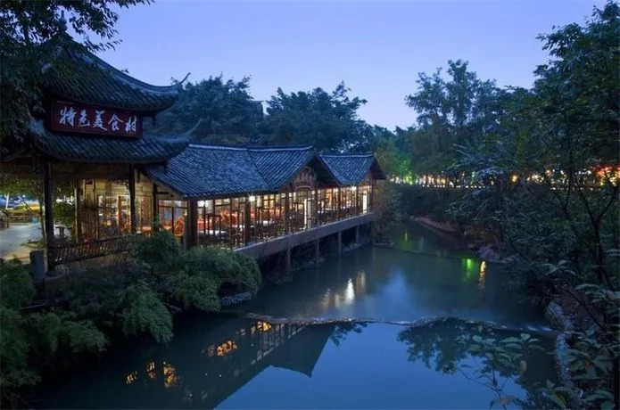 Emeishan Grand Hotel