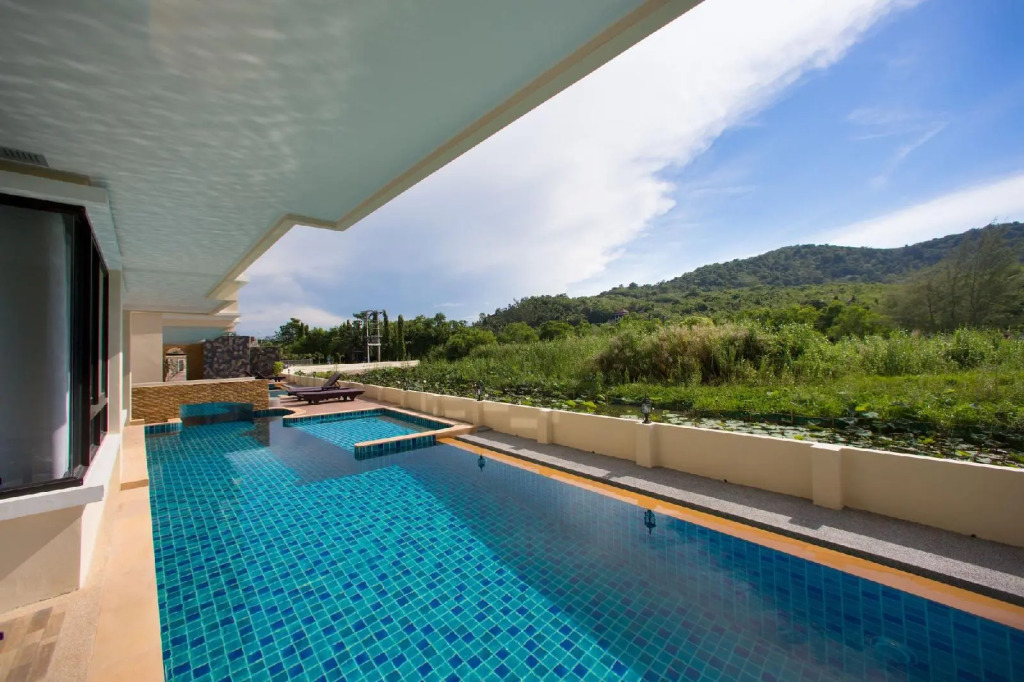 The Lago 1BR
