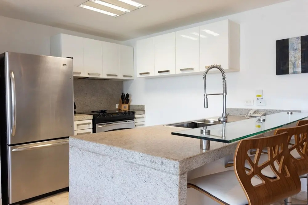 Elements Penthouse 6 3 Bedroom Condo by RedAwning