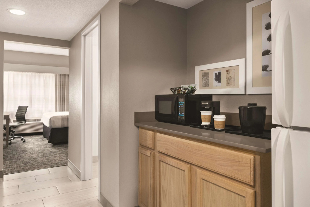 Country Inn & Suites by Radisson, Williamsburg East Busch Gardens , VA