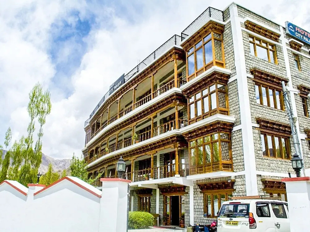 TIH Hotel City Palace