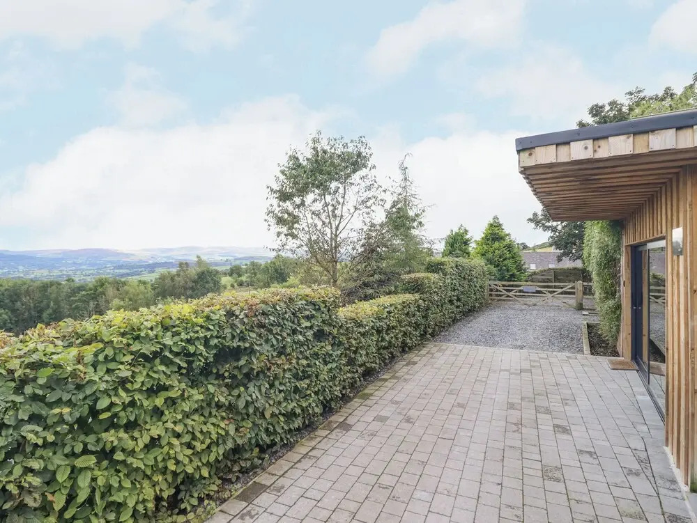 Hilltop Lodge