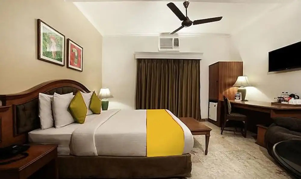 FabHotel The Dayal