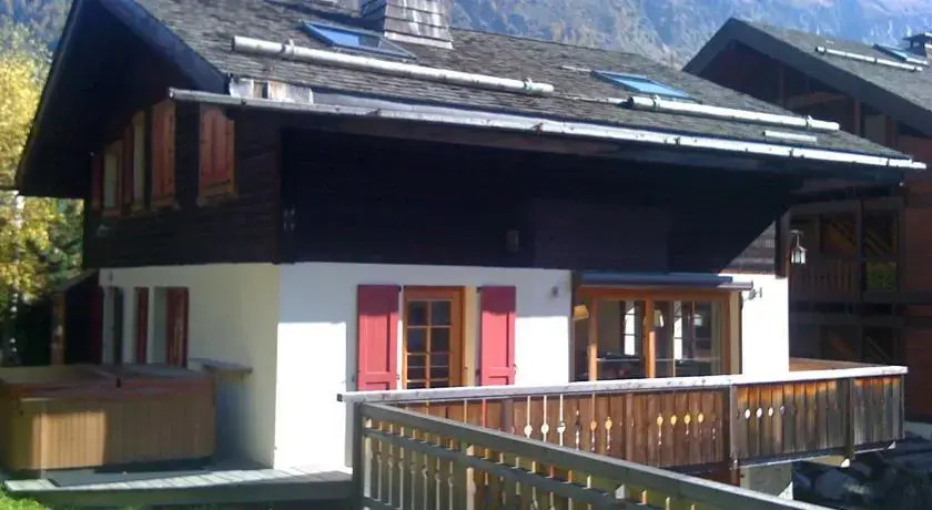 Chalet Chantey Mourry
