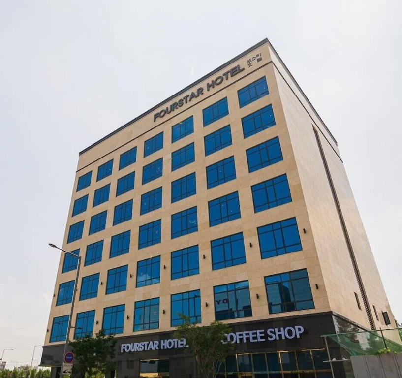 Hotel Four Star