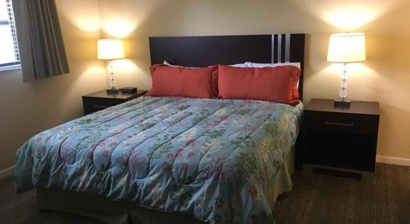 Surf Rider Resort