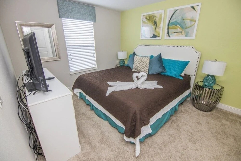 6 Bed In Top Resort Near Disney! Pool & Spa 6 Bedroom Home by Redawning