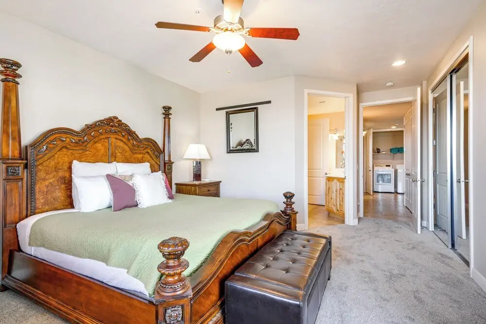 Pool Access & Patio! Resort-style St George Condo