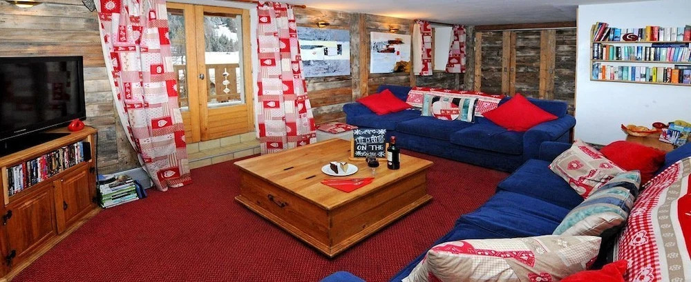 Chalet Coeur des Brévières by Chalet Chardons