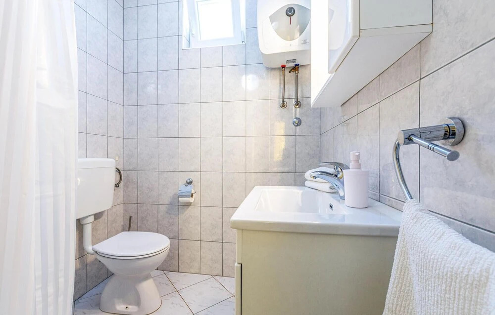 Beautiful Apartment in Pisak With Wifi and 1 Bedrooms