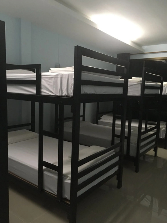 Khaosok Secret Hostel