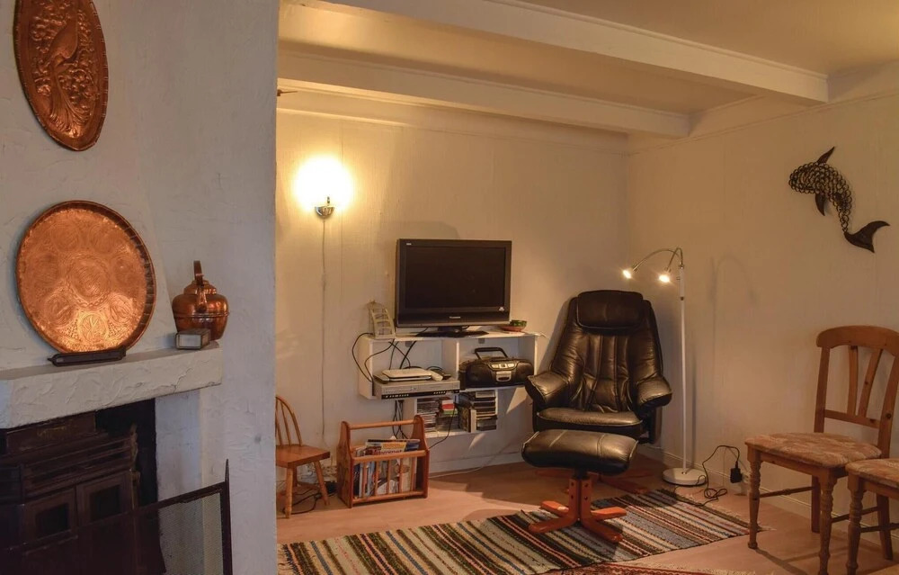 Amazing Home In Staubø With Wifi