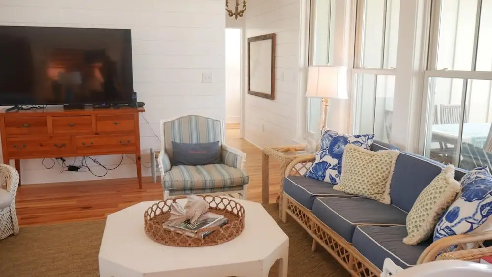 Shankri-la - 3 Br Home