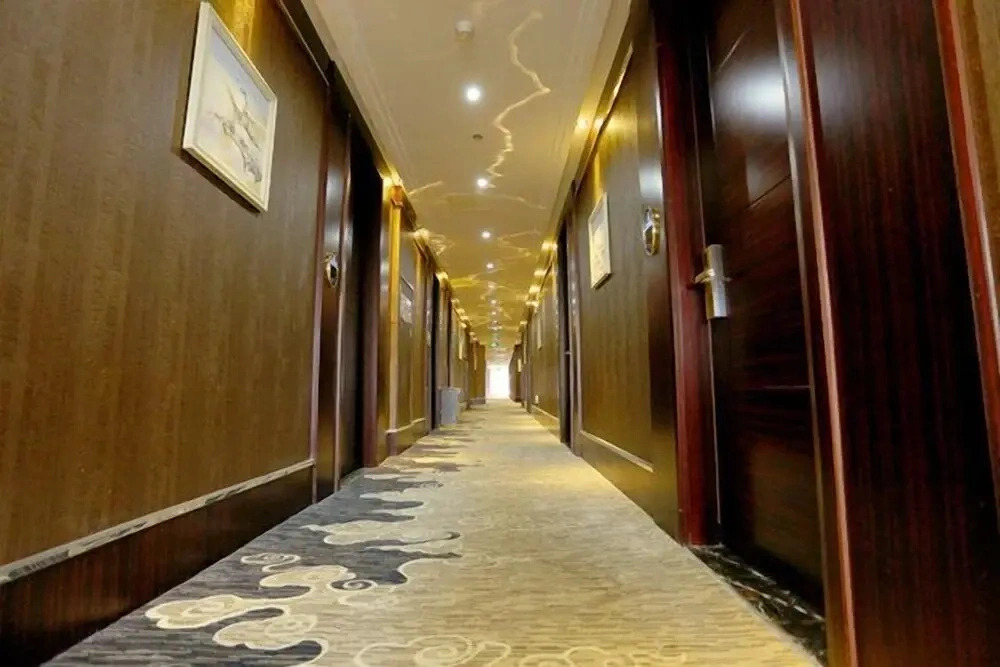 Yinzuo Holiday Hotel