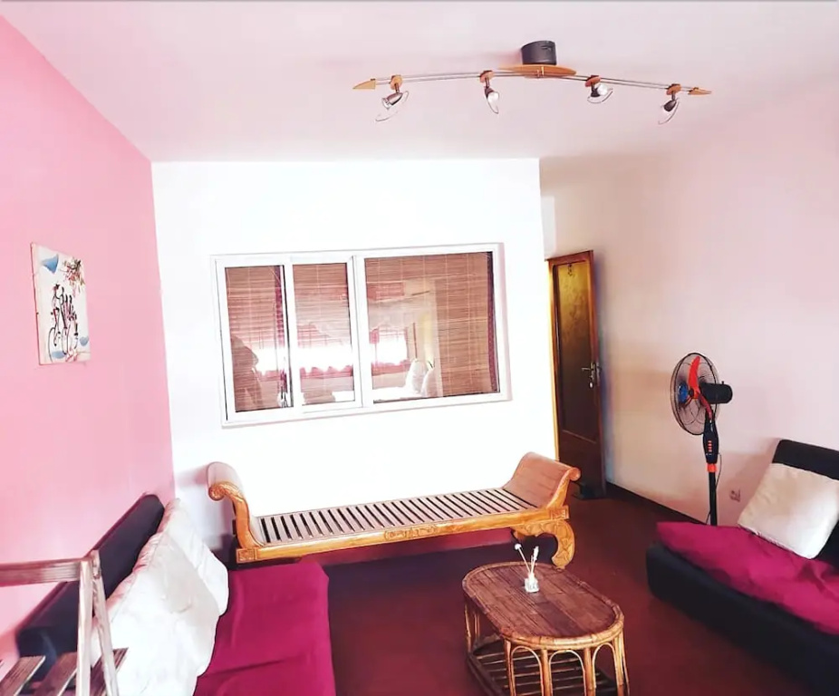 La Casa Di Luna - Hotel with Pool and Restaurant in Antananarivo