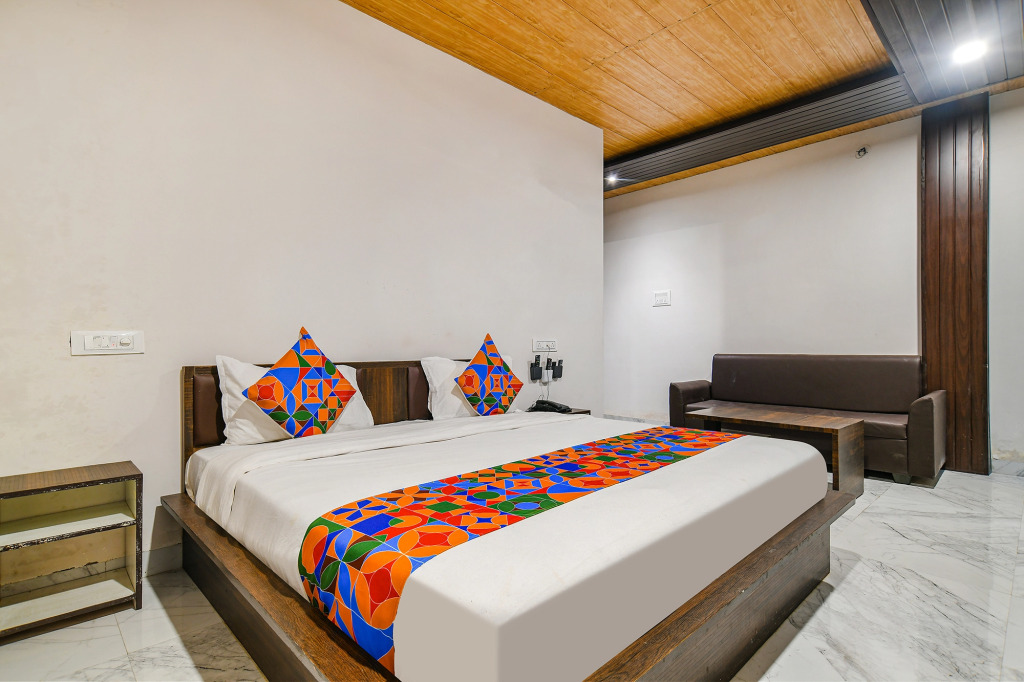 FabHotel Celebrate Inn