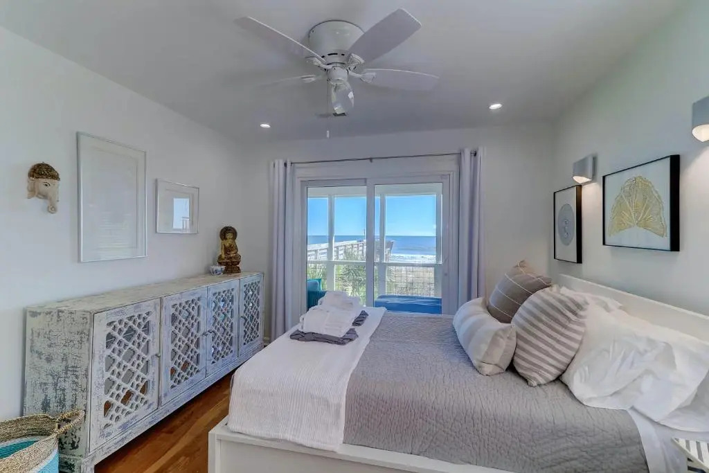 1619 E Ashley - Namastay - Oceanfront - 4 Bedrooms