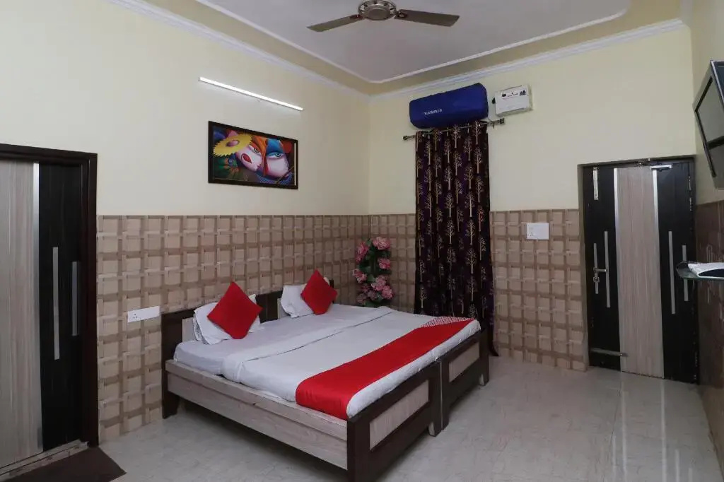 OYO 22659 Hotel Sai Sehyog