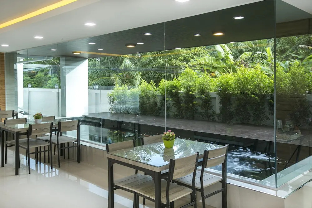 ตะวันอพาร์ทเม้นท์โฮเทลThawanapartmentHotel