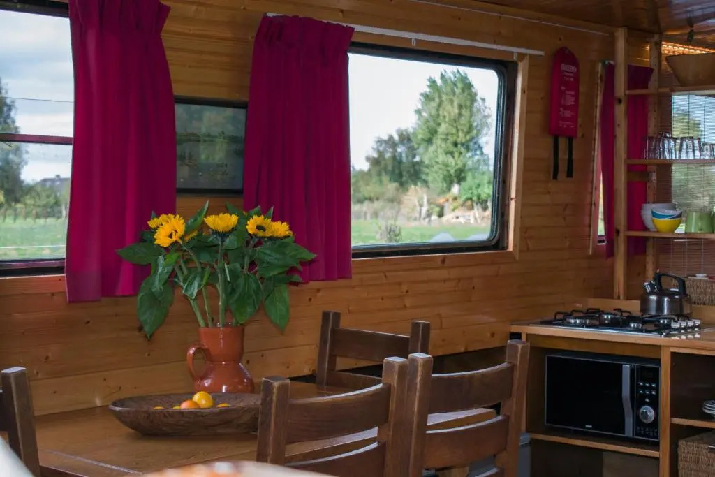 Houseboat Vinkeveen