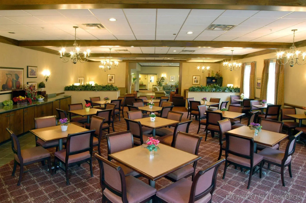 Holiday Inn Express Charleston-Civic Center by IHG