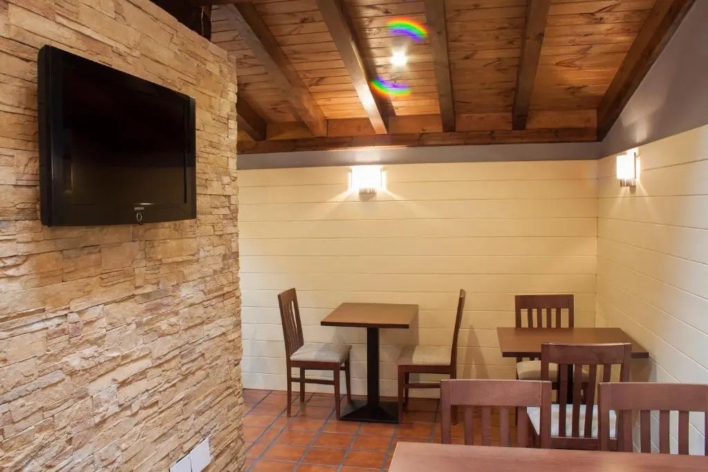 Hotel Entremontes