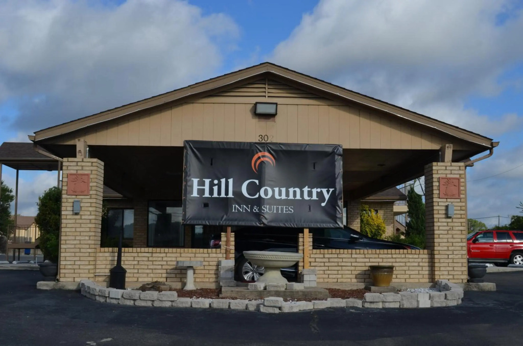 Hill Country Inn & Suites