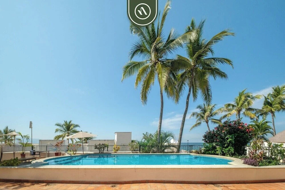 Amazing 1 BR Condo - Terrace - Pool - Romantic Zone