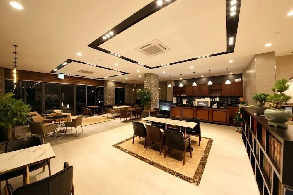 Gimpo Assem Hotel