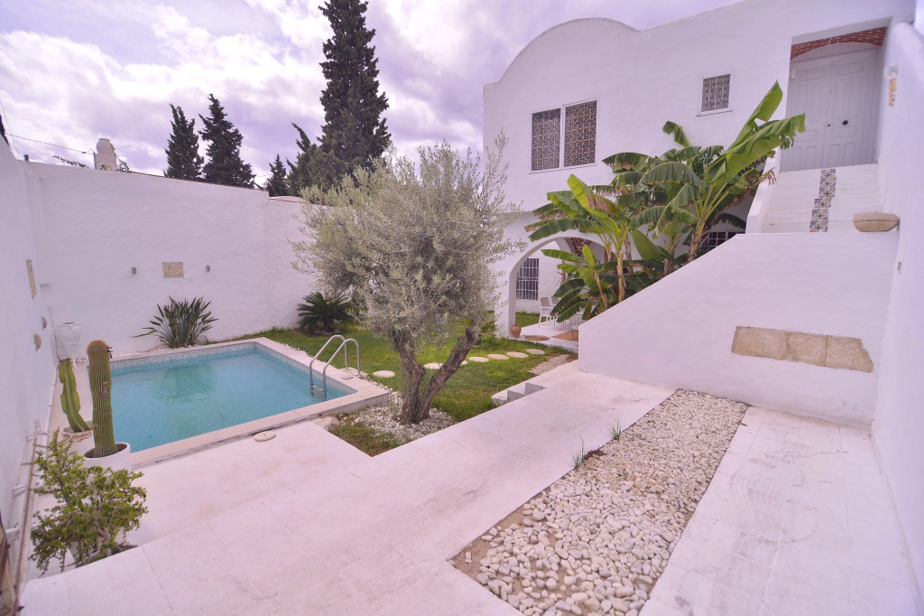 Airbetter - Fabulous Stay at Villa Skander Hammamet with Pool