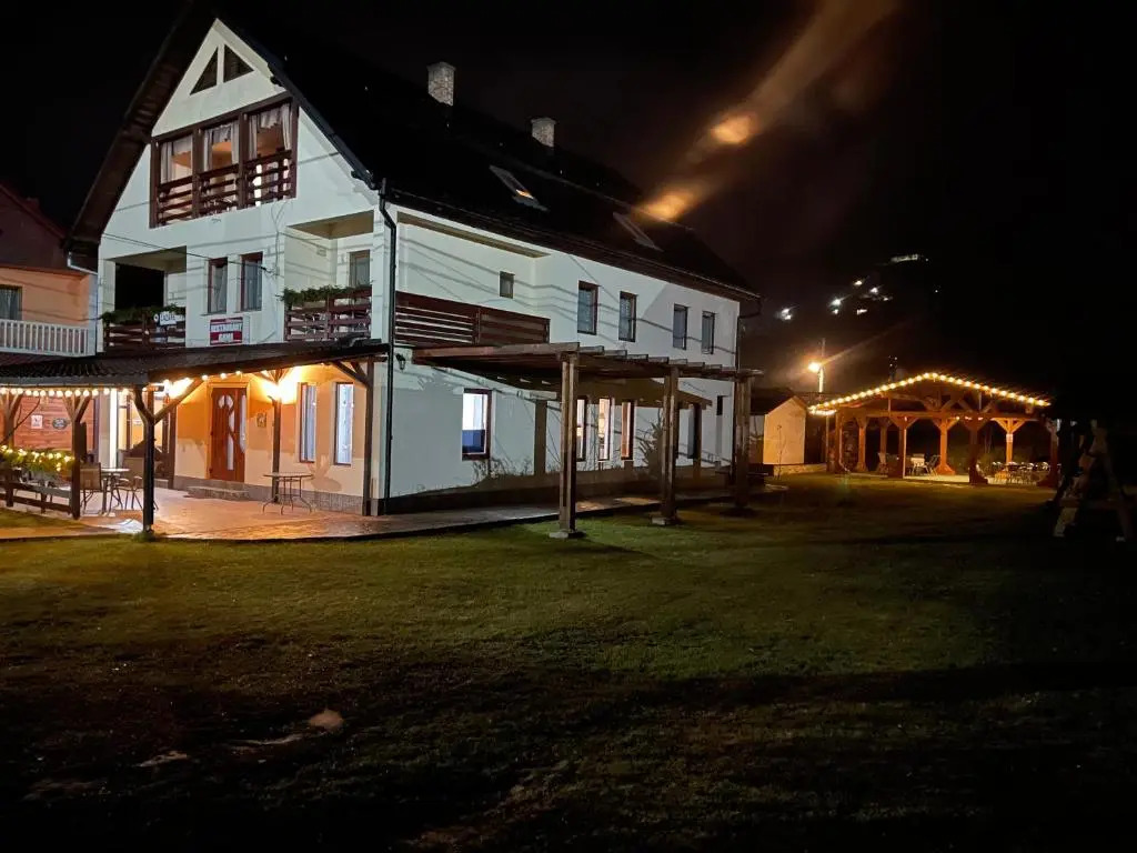 Gama House & Garden with restaurant
