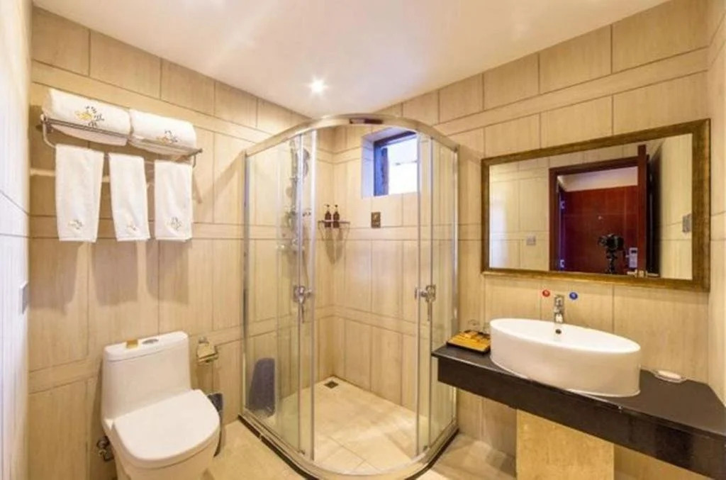 Lijiang Fenghuang Resort Hotel