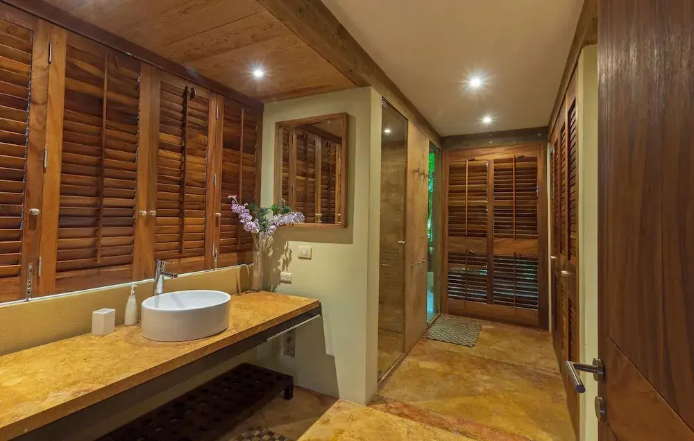 Sunny Vacation Villa 45