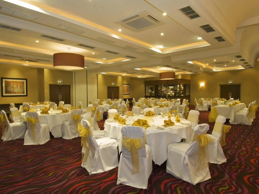 Riverside Lodge Hotel