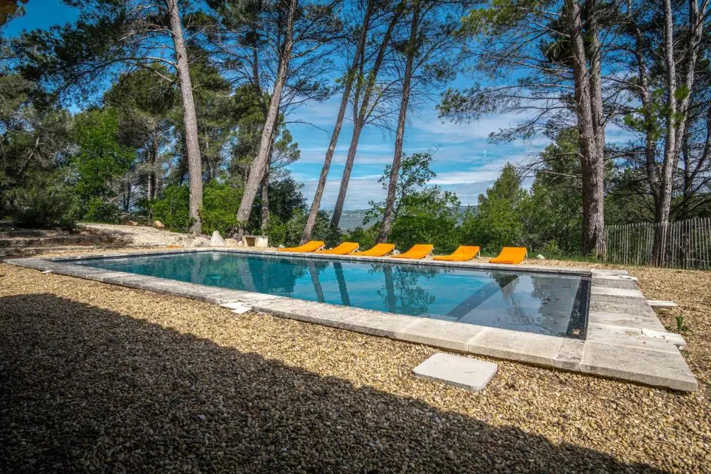 Stunning panoramic views in Roussillon