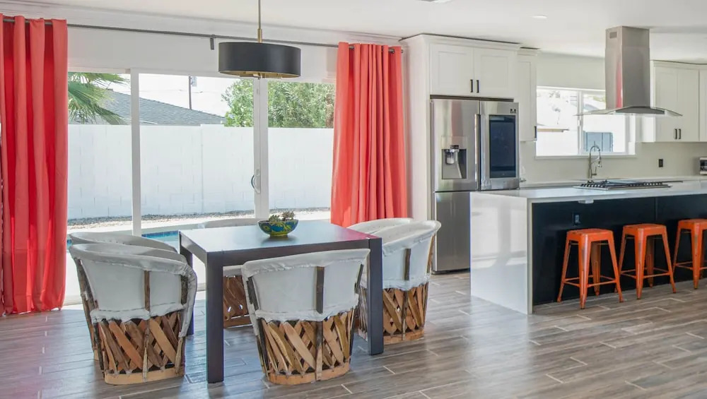 Spacious 4BR Near Old Town by WanderJaunt