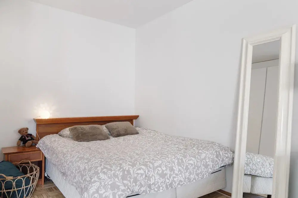 Bright Studio Apt. with Private Balcony