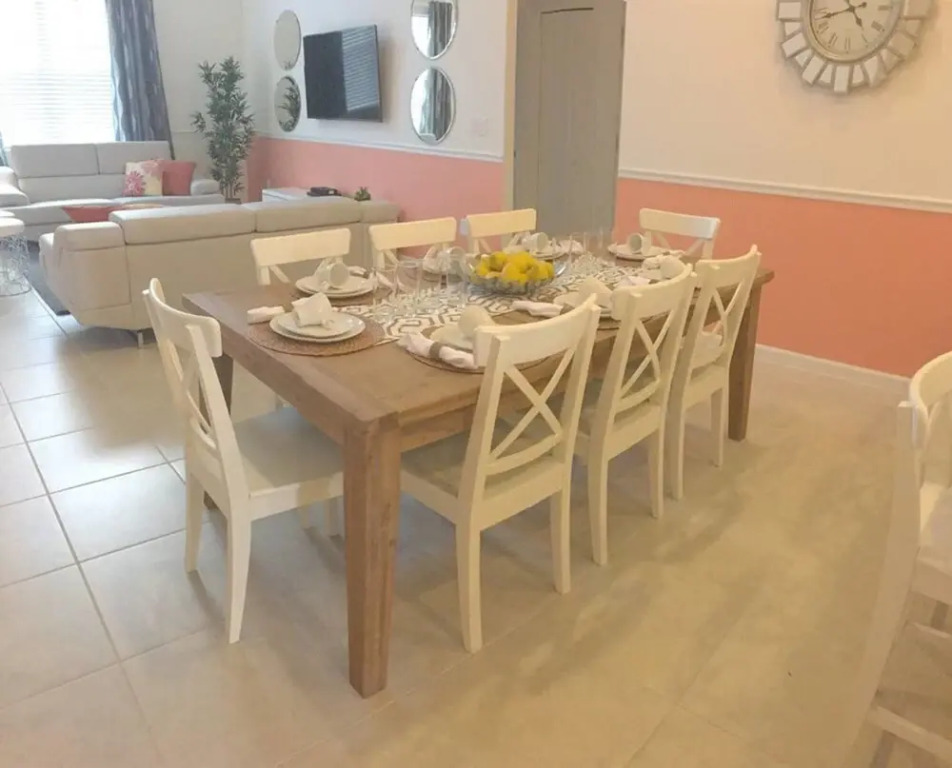 Beautiful Home With Private Pool and Themed Bedroom Near Disney