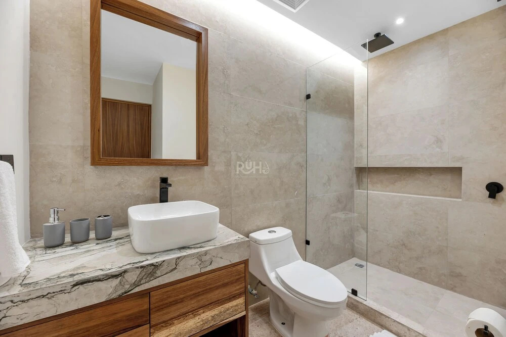 Ixuh Ocean Front 5 Ave Playa del Carmen